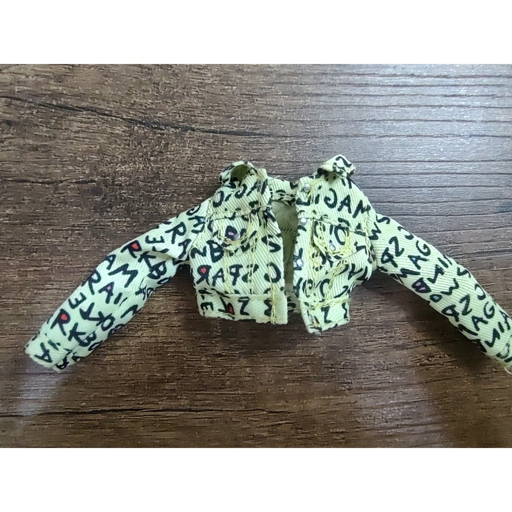 Rainbow High Deluxe Fashion Doll Closet Yellow Denim Cropped Jacket Z13